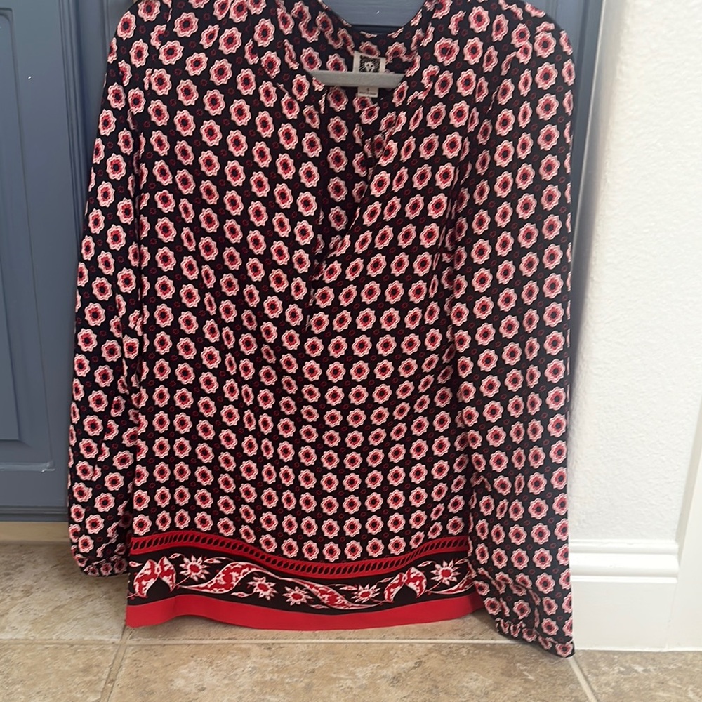 Floral Patterned Women's blouse